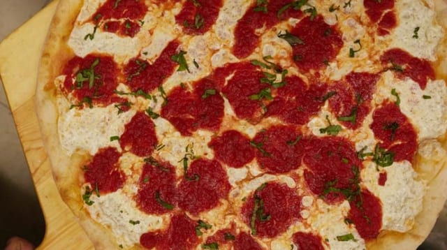 Margherita Pizza.